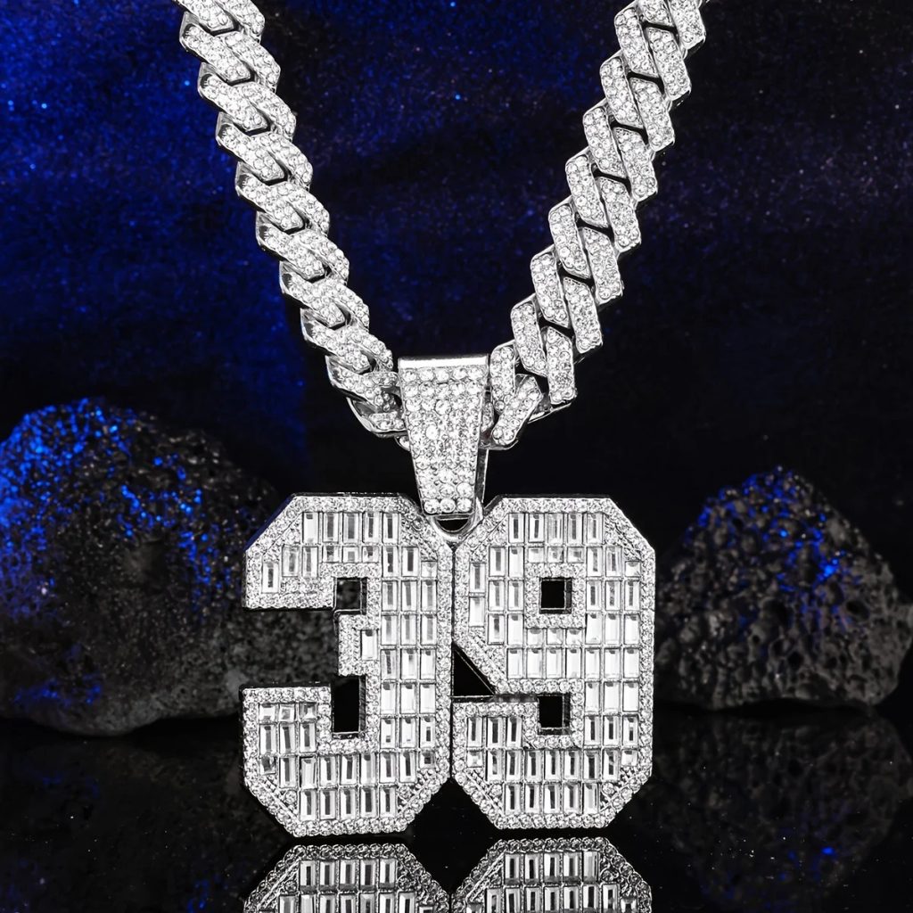 Rolex Moissanite Watch – Elegant Sparkle, Everyday Ready Rolex Moissanite Watch – Elegant Sparkle, Everyday Ready