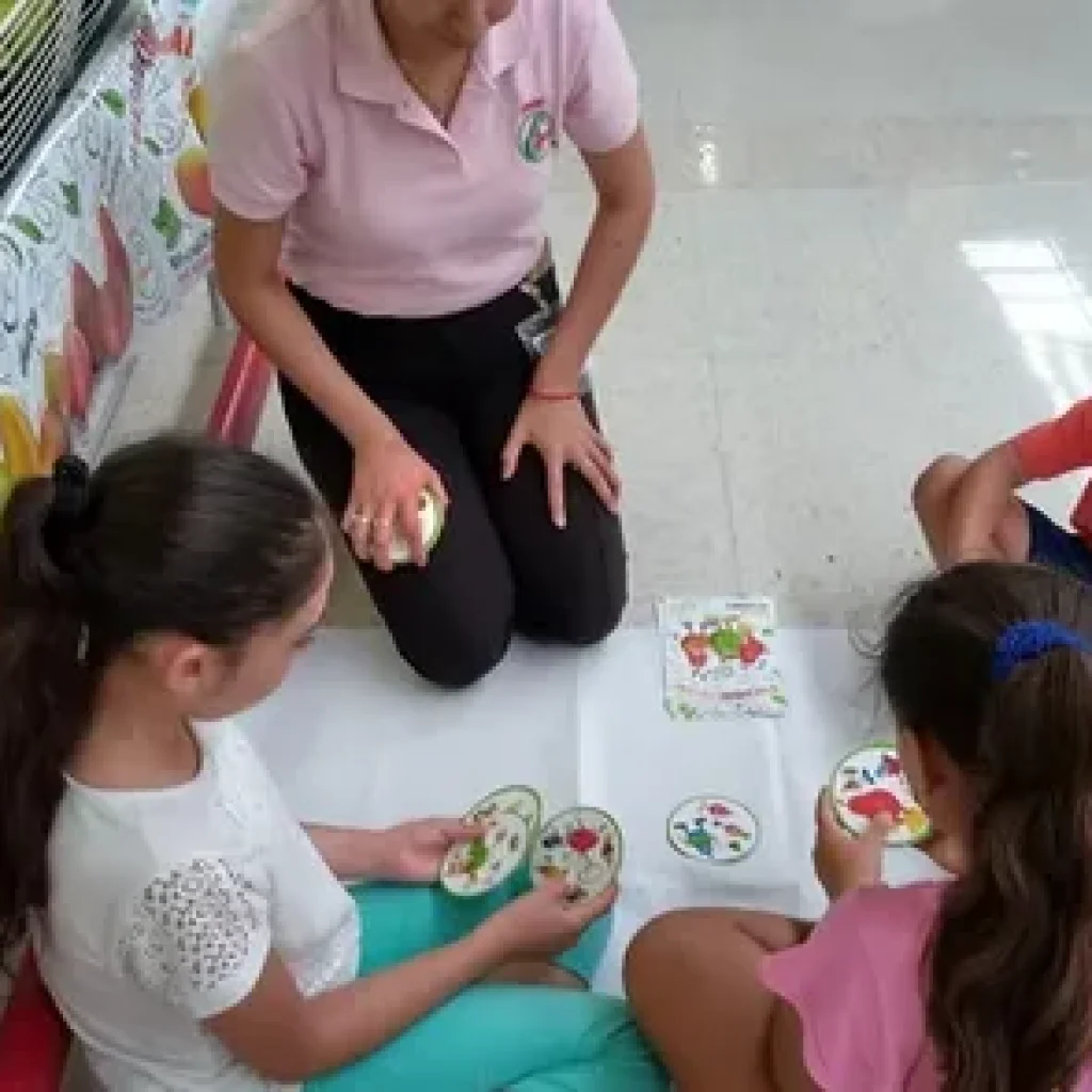 Agencia de promotores: conectamos tu marca con audiencias de forma eficaz Agencia de promotores: conectamos tu marca con audiencias de forma eficaz