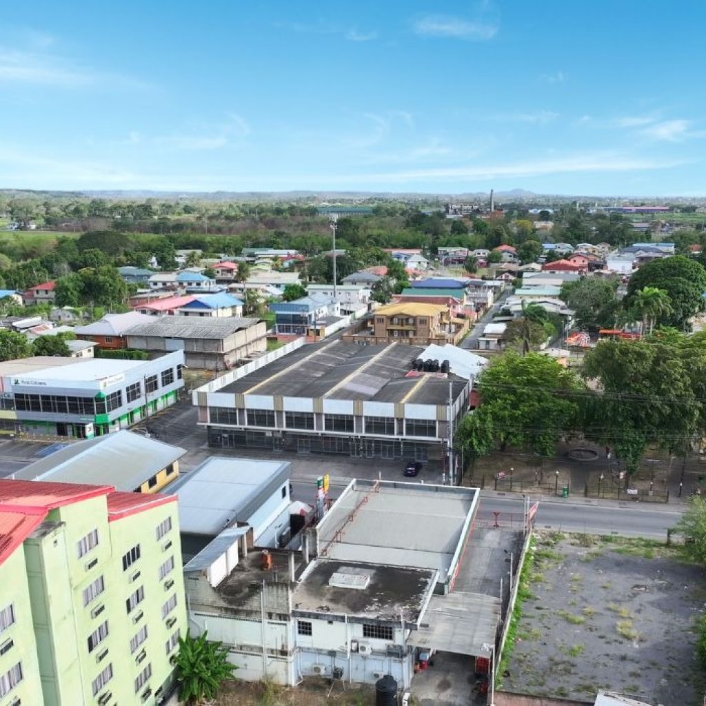 Charming 3-Bedroom Condo for Sale in Sunridge Charming 3-Bedroom Condo for Sale in Sunridge