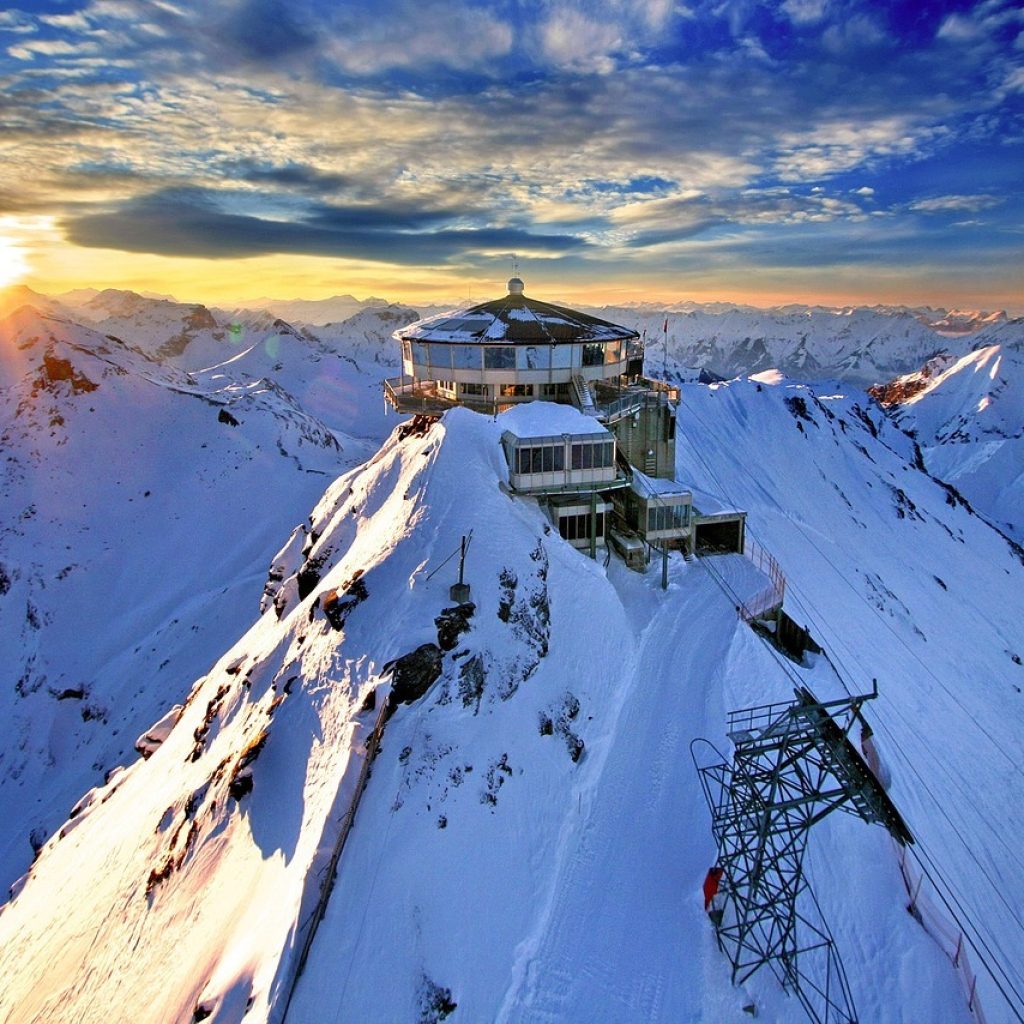 Zurich to Mount Titlis Day Tour: A Crisp Alpine Escape