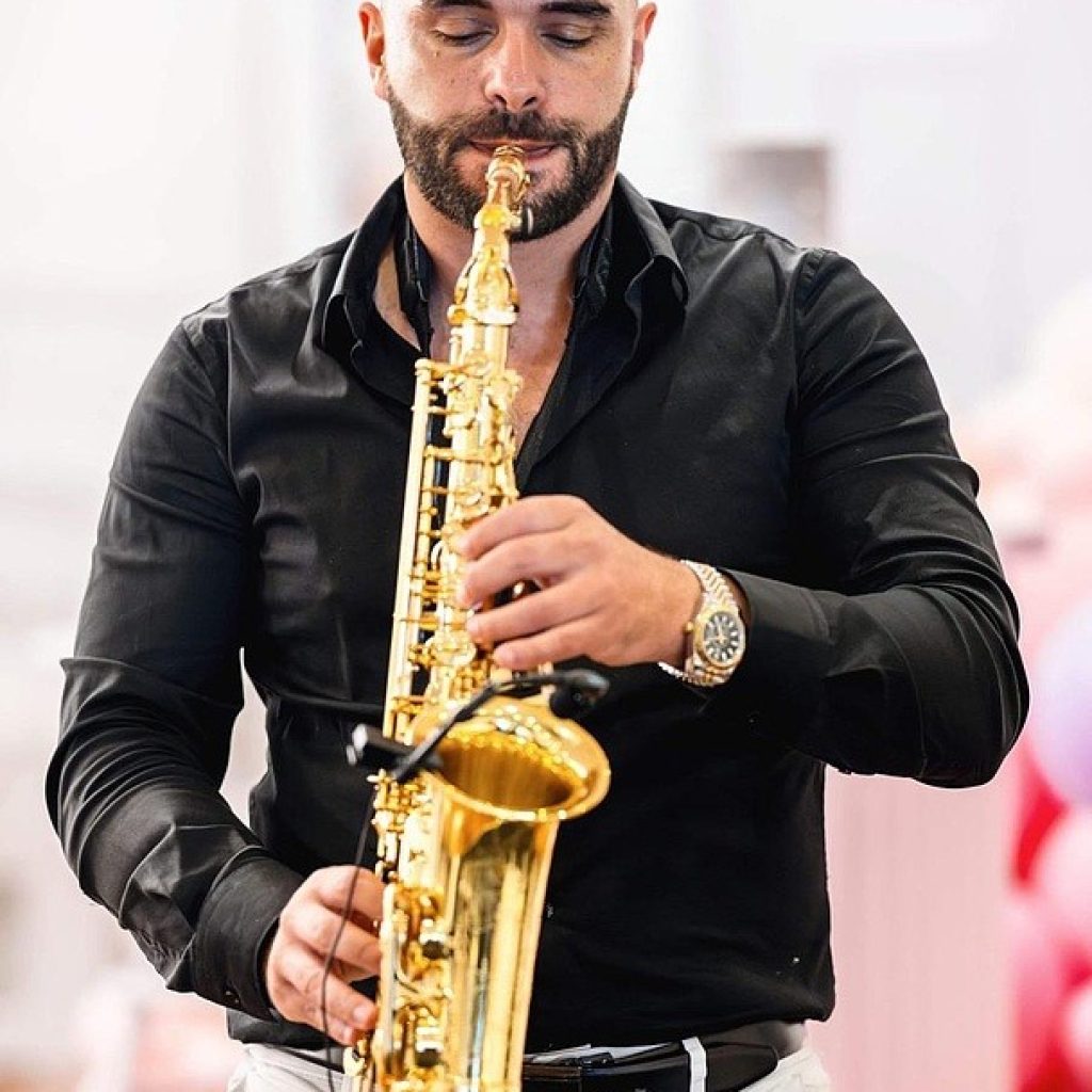 Elite Saxophonist for Your Sydney Event – Unforgettable Live Music