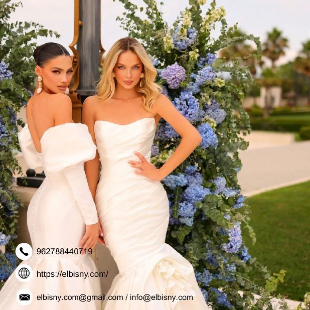 Look Fabulous At Events Using Ladivine Dresses Collection