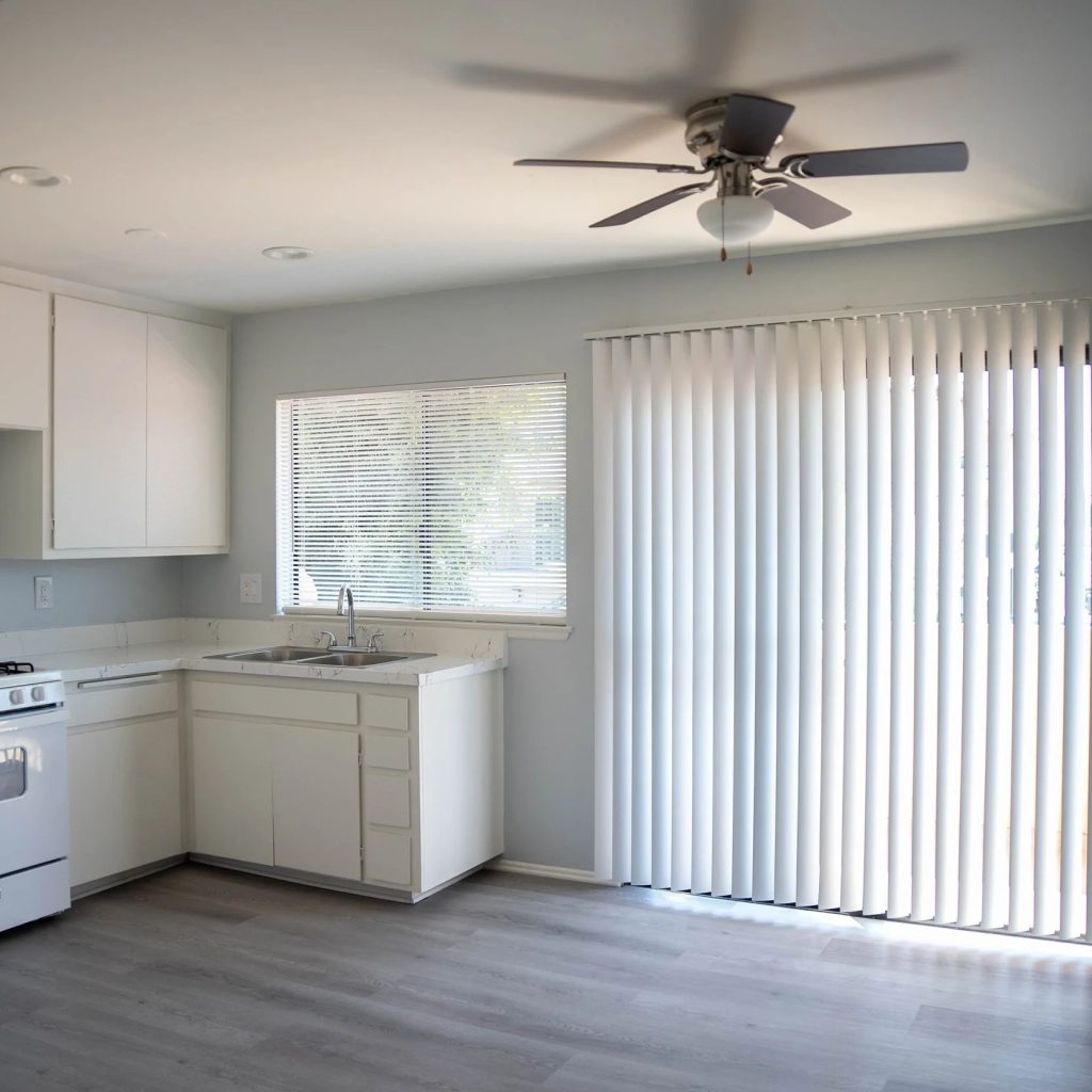 Elegant Urban Living in Lakewood, with Modern Residences Elegant Urban Living in Lakewood, with Modern Residences